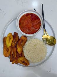 Rice stew and plantain